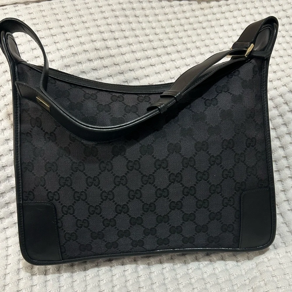 Gucci black monogram shoulder bag - Picture 3 of 10
